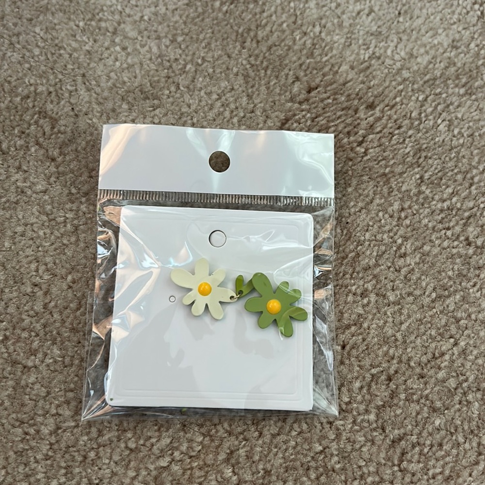 New flower earrings